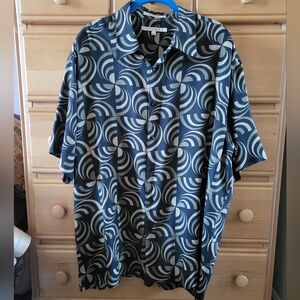 Men's Perry Ellis short-sleeved button down shirt